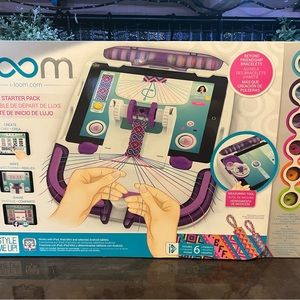 I Loom Bracelet Maker Deluxe starter Kit New In Box